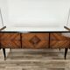 Commode en acajou avec miroir du milieu du siècle des années 1950