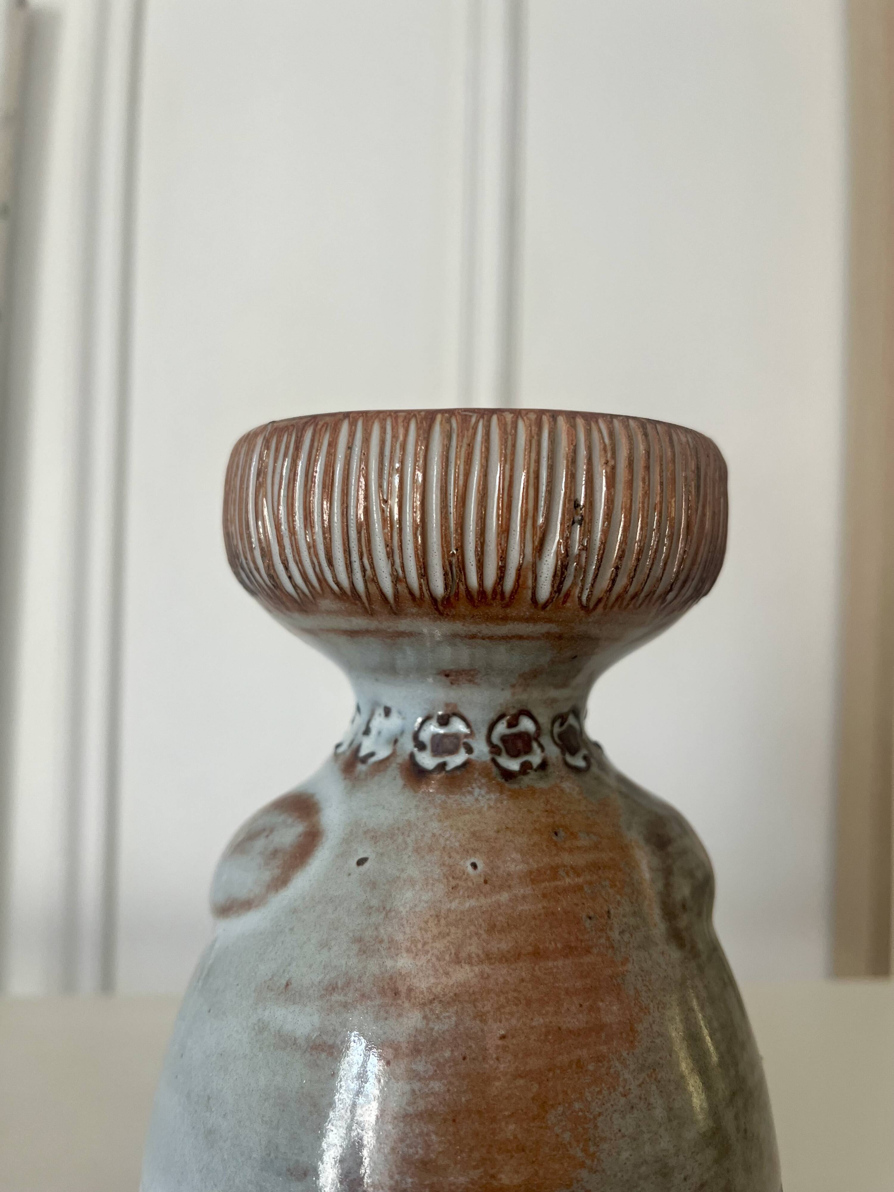 Vase anthropomorphe en céramique