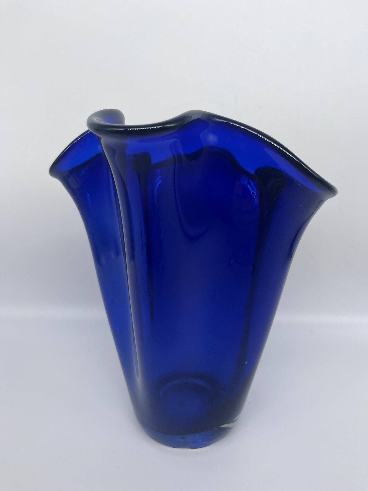 Handkerchief vase 80s