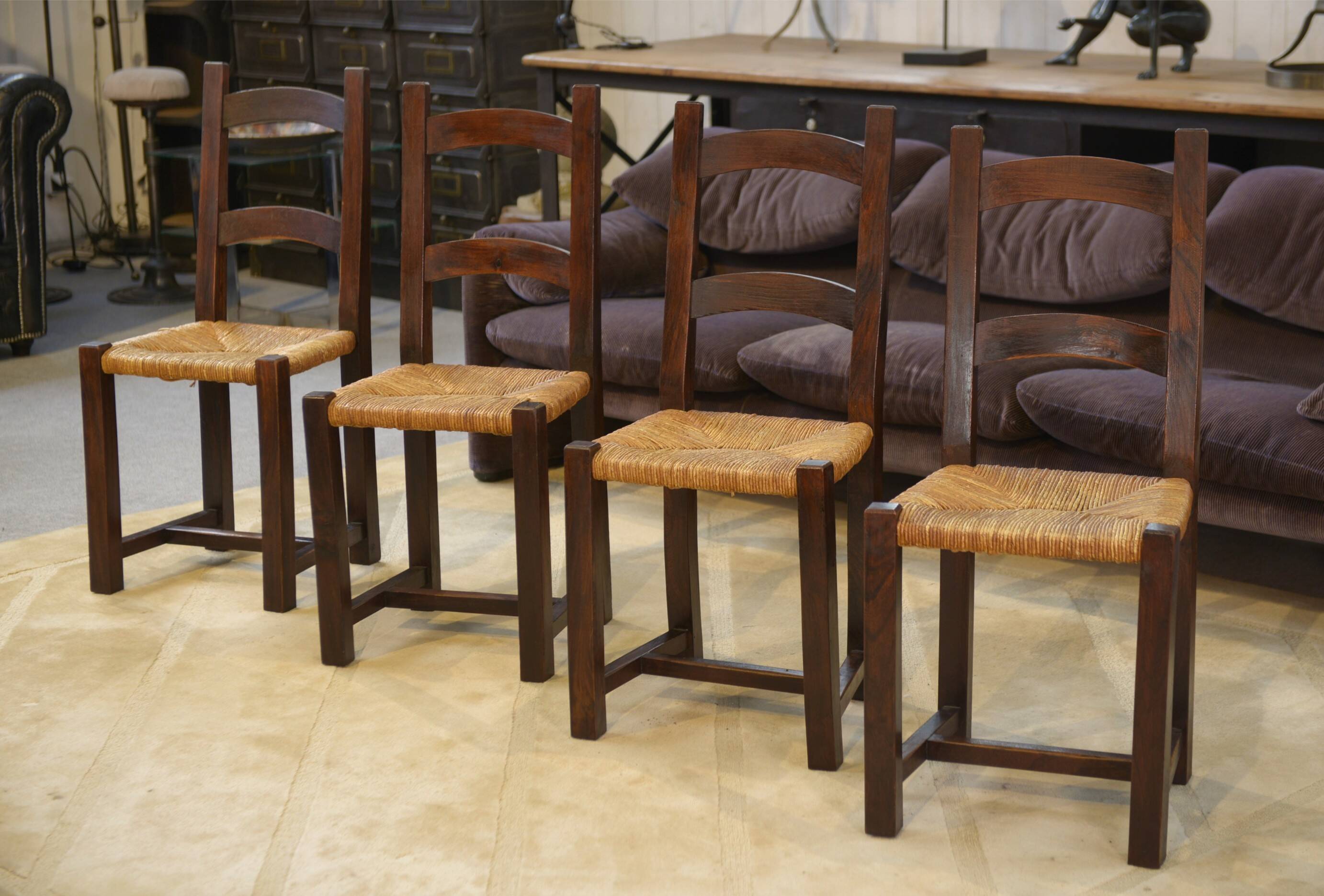Set of 4 chairs in elm and straw by Aranjou 1950s