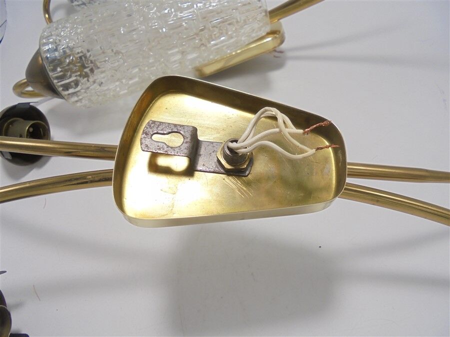 Pair of wall sconces