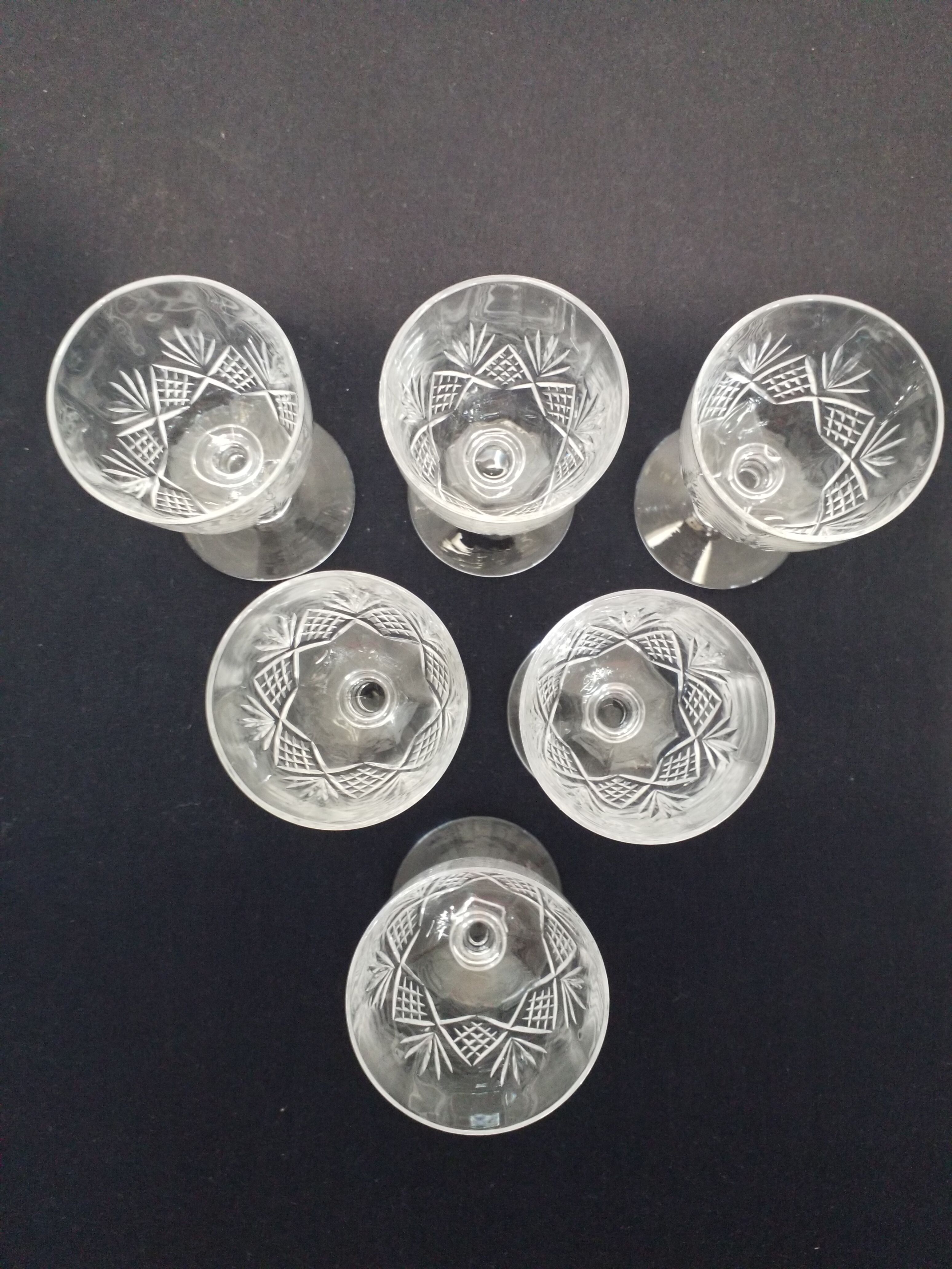 6 baccarat crystal port glasses, circa 1910.