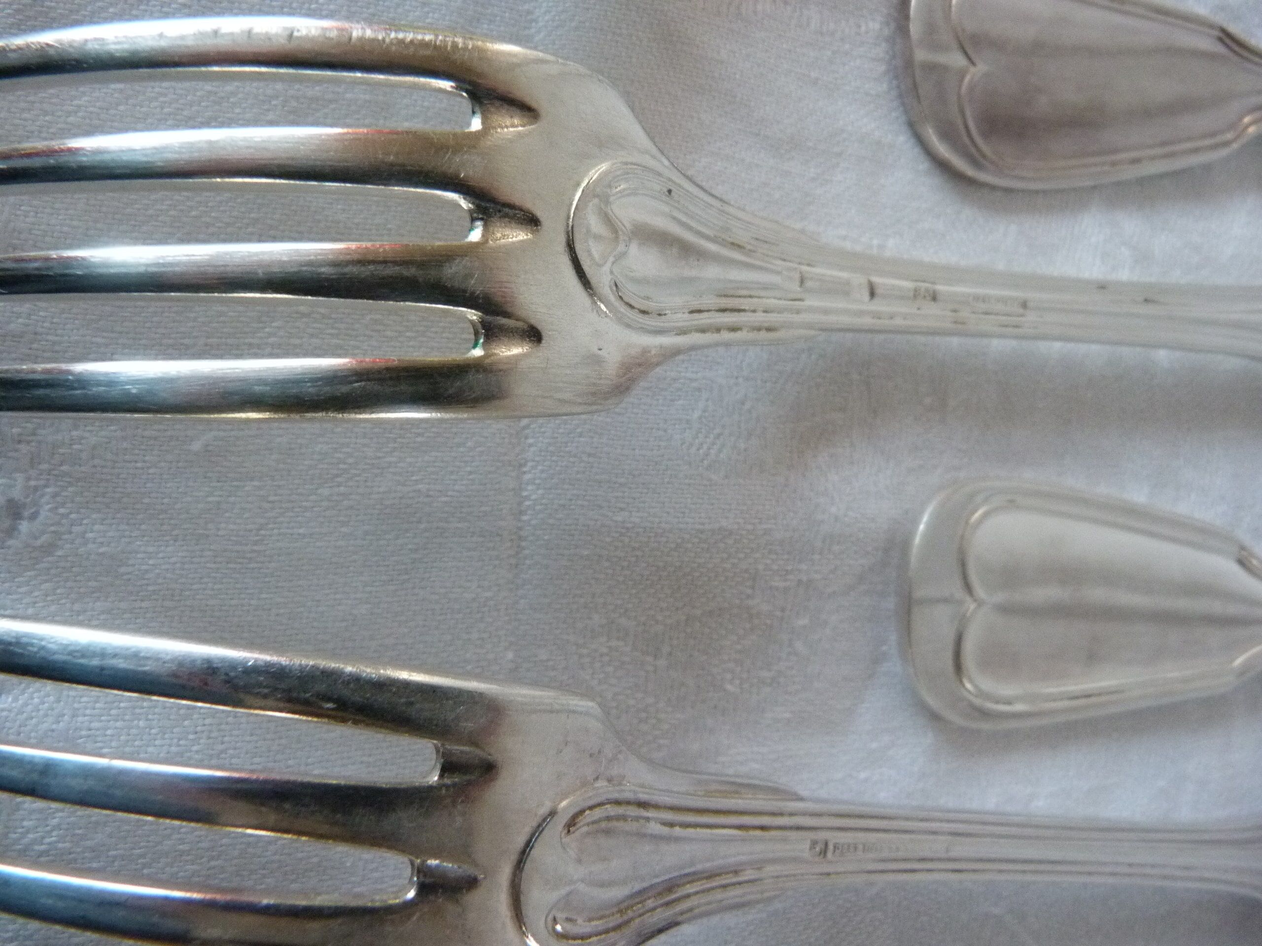 Set of 18 silver metal covers