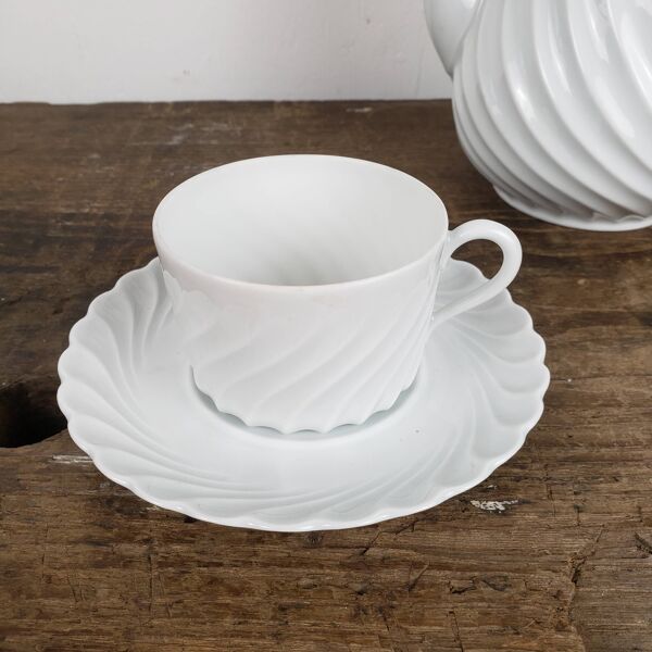 Service à thé en porcelaine de Limoges, maison Haviland, modèle Cote Torse