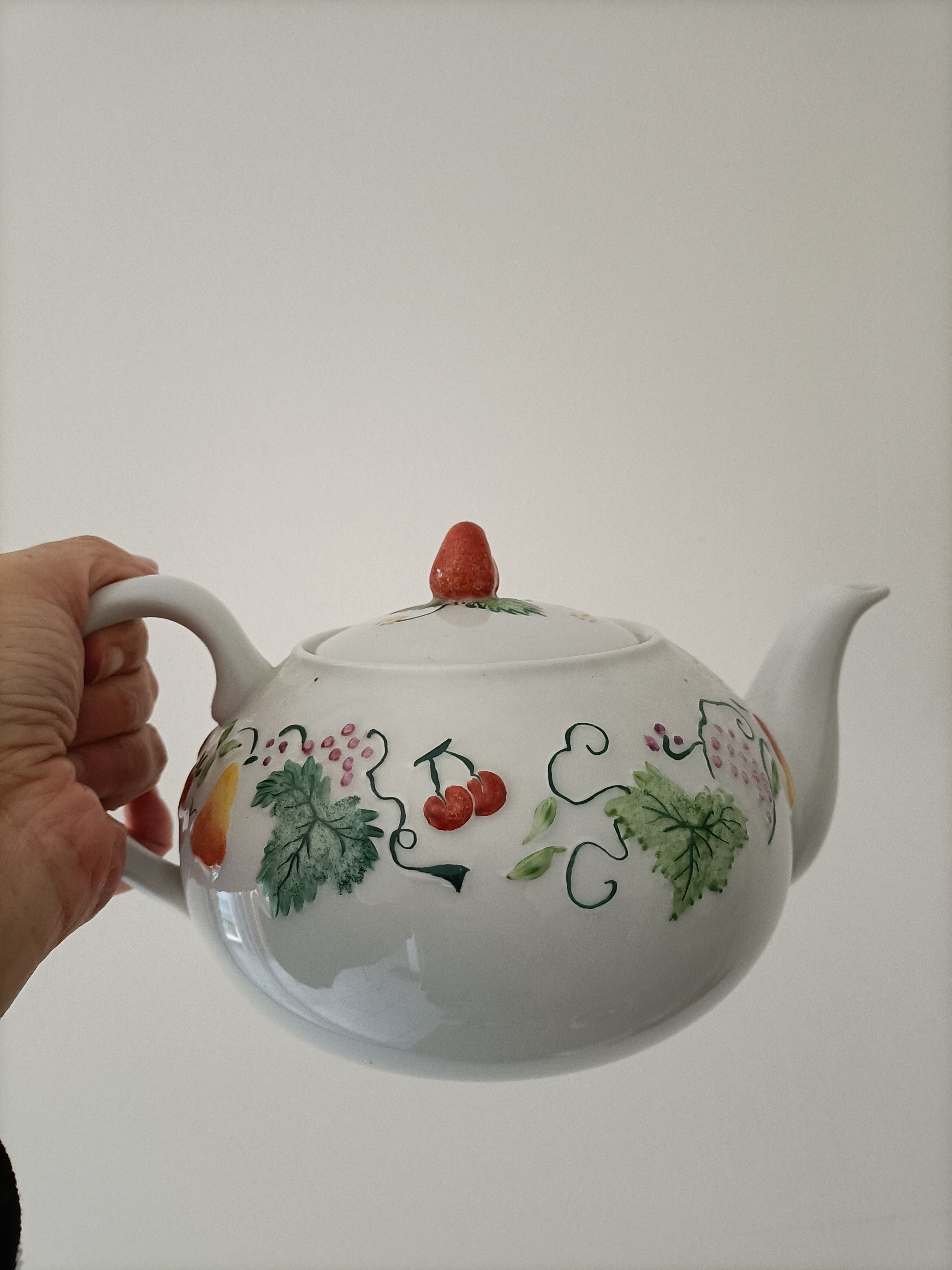 Strawberry porcelain teapot France