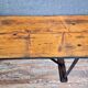console / table de style industriel, pleine de caractère.