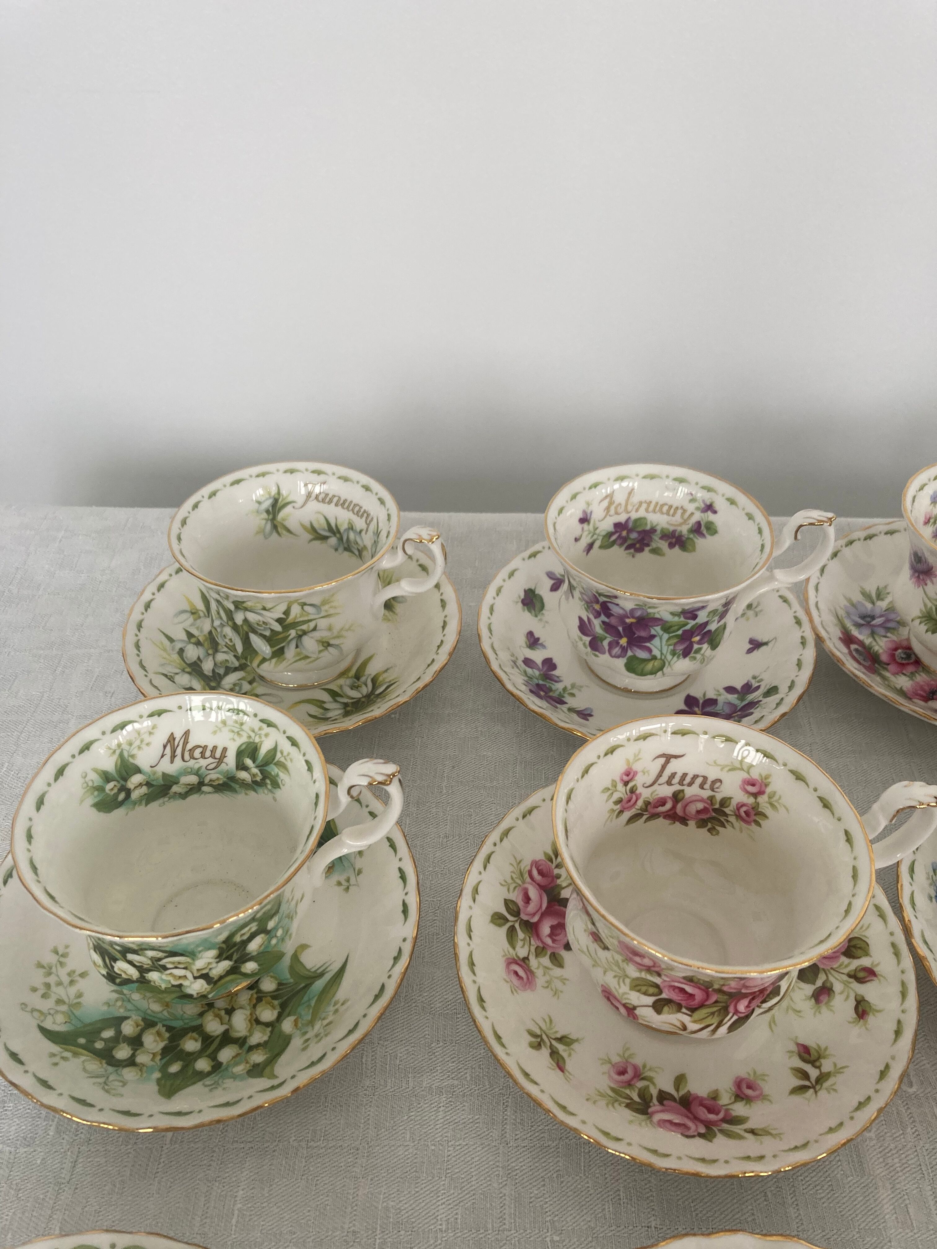 Tea set “the months” Royal Albert 27 pieces