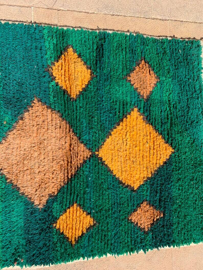 Pure wool rug, size 150 x 250 cm