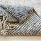 Tapis en laine pure fait main artisanale taille 200 x 300 cm