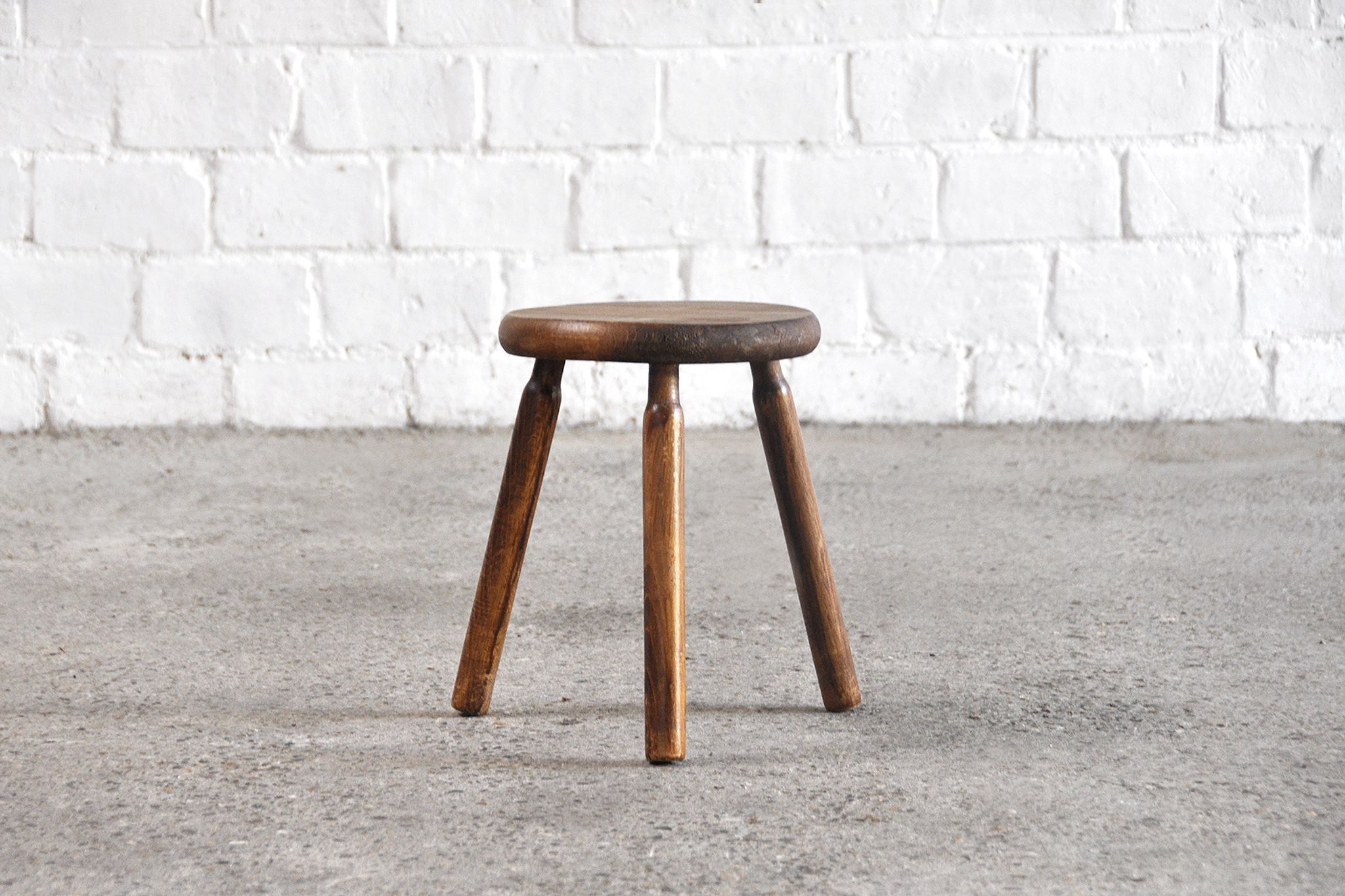 Tabouret tripode vintage, France, milieu du 20ème siècle