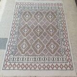 Handmade diamond pattern beige carpet 125x166cm