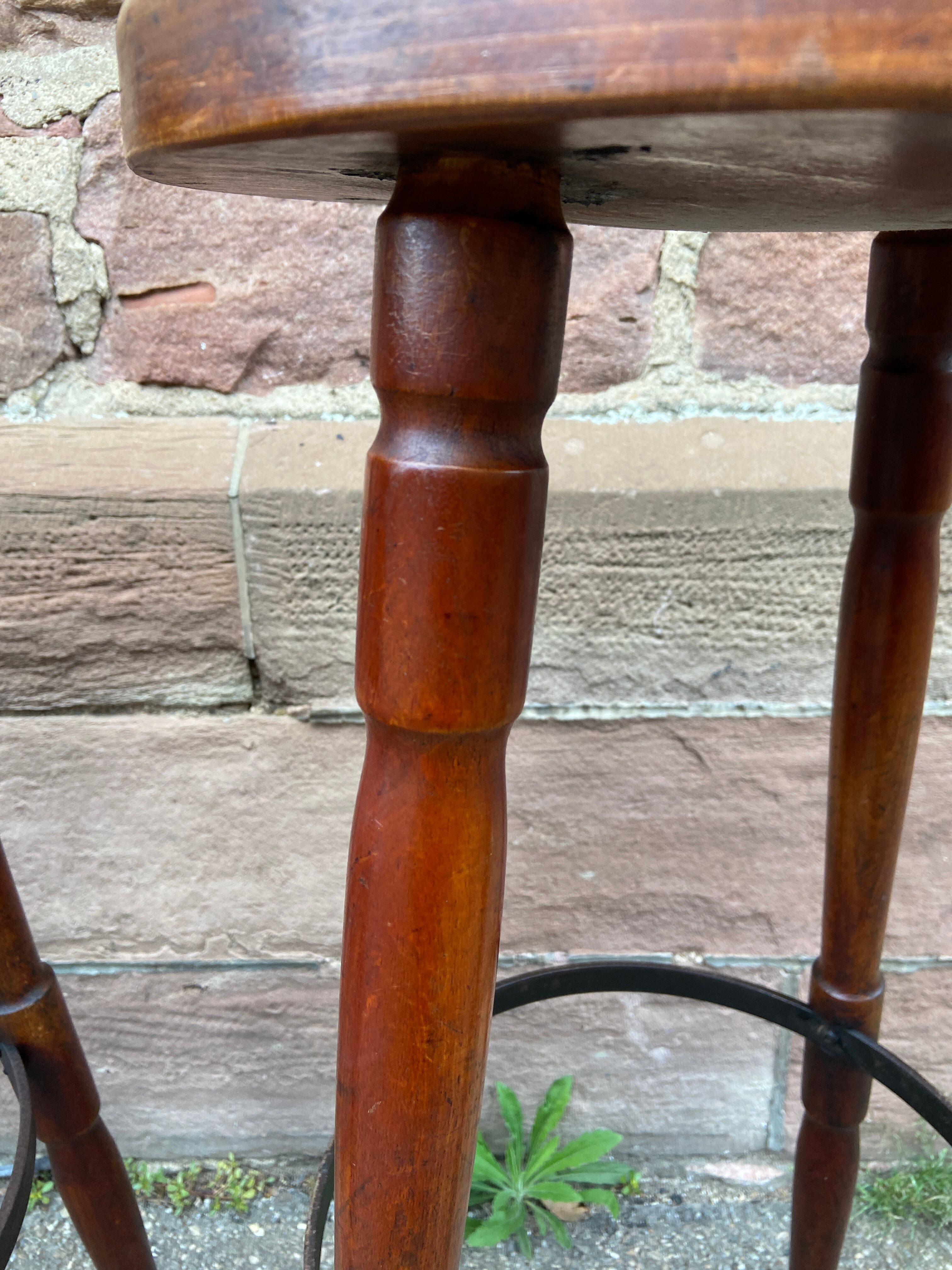 Set of 4 bar stools restaurant pub tavern bentwood art deco 1950-1960