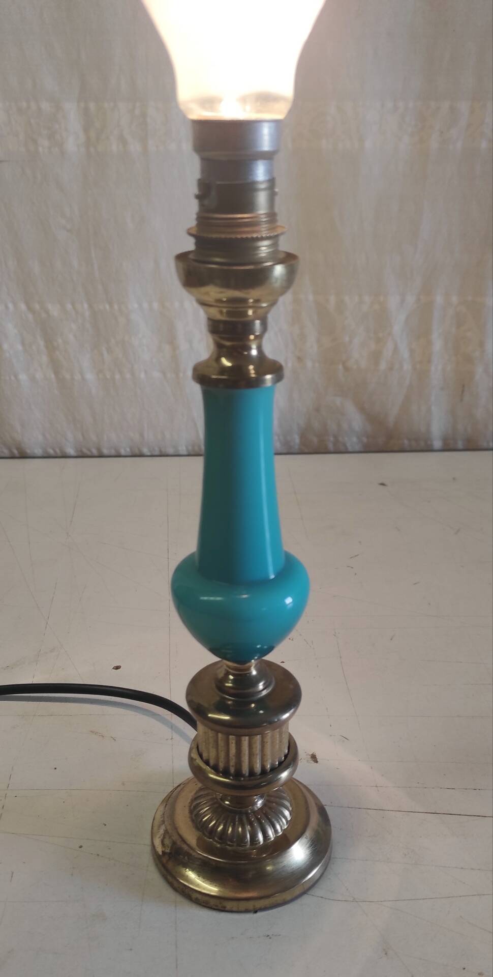 Lamp base in brass and turquoise opaline - mid 20th century.