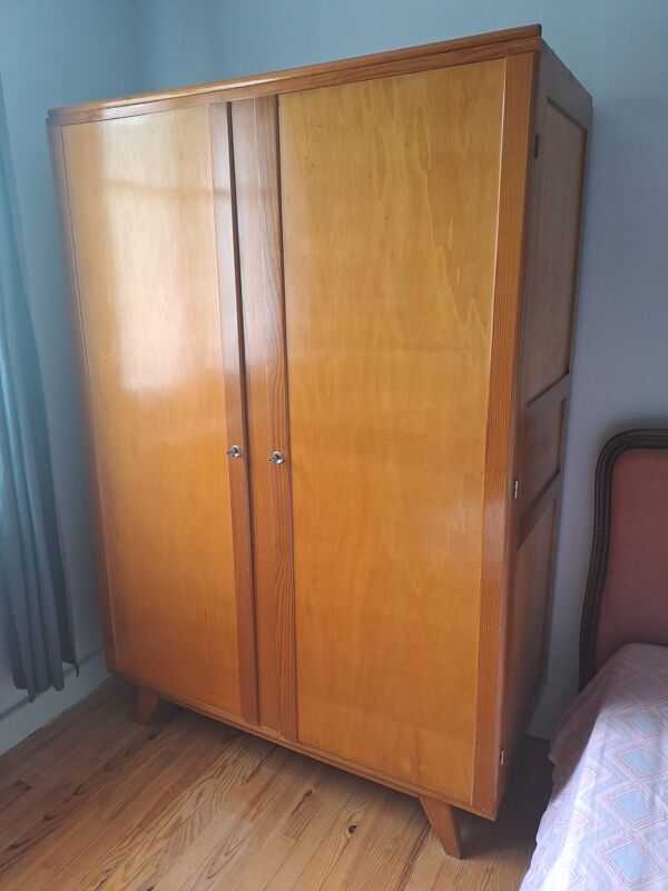 Armoire parisienne 1930 pieds compas