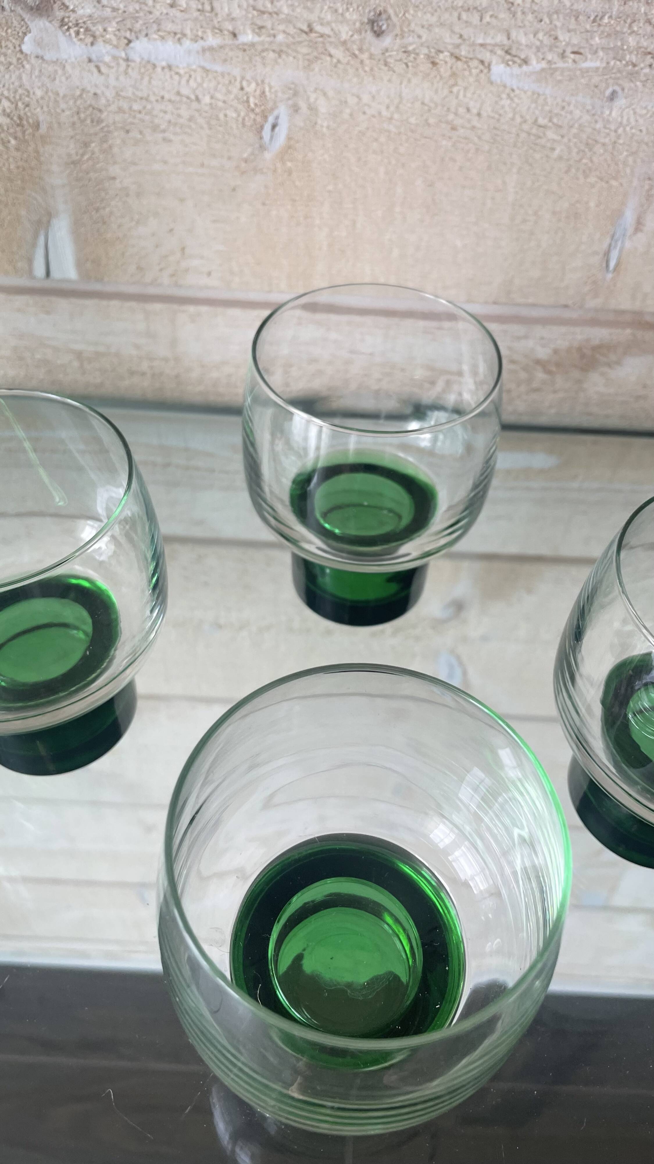 Set of 4 Luminarc glasses model vines