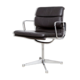 Charles & Ray Eames Soft Pad Chair EA 207 for Herman Miller