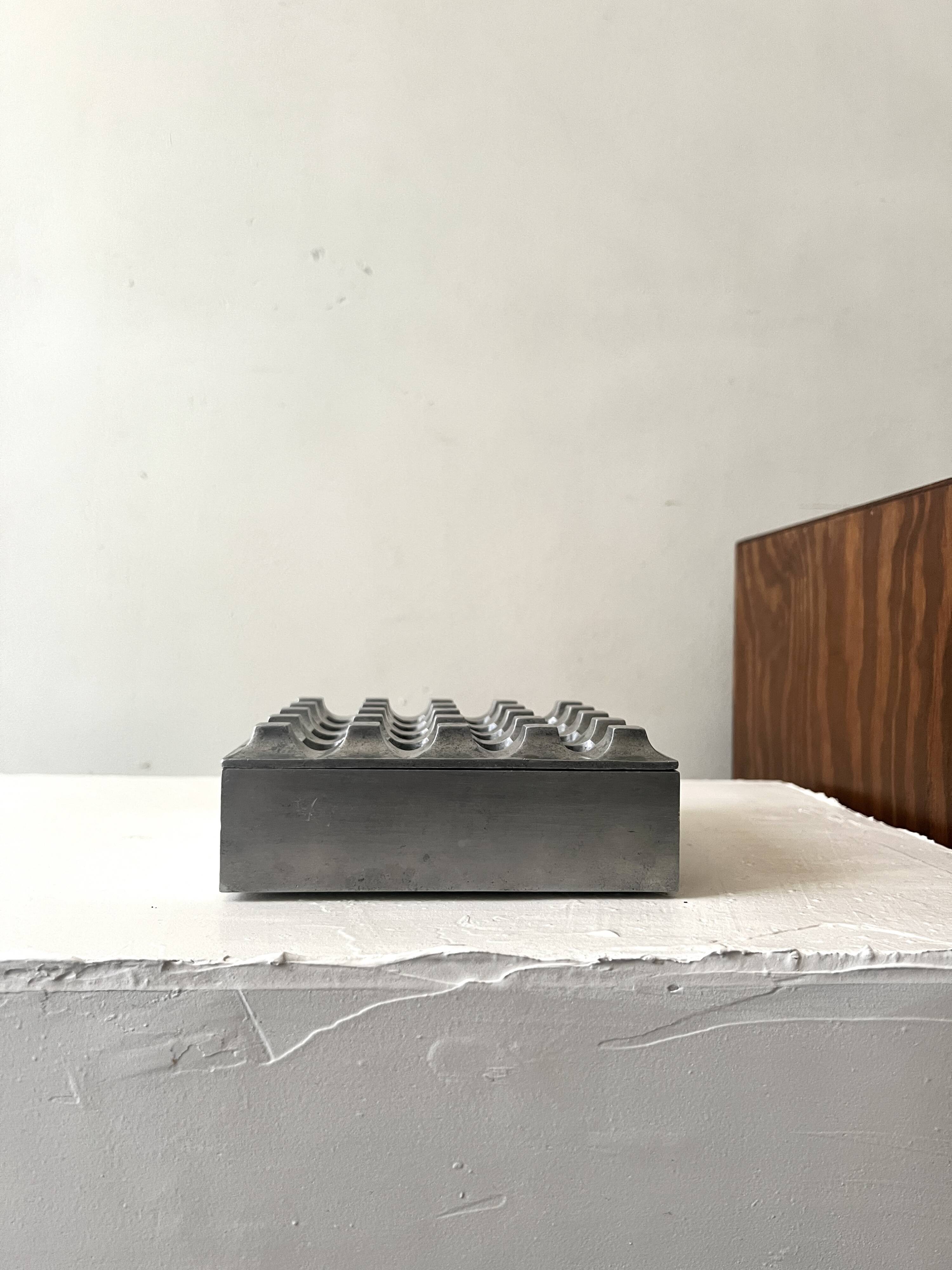 Large ashtray ultima in aluminium signed LJUNGBERG & BACKSTRUM