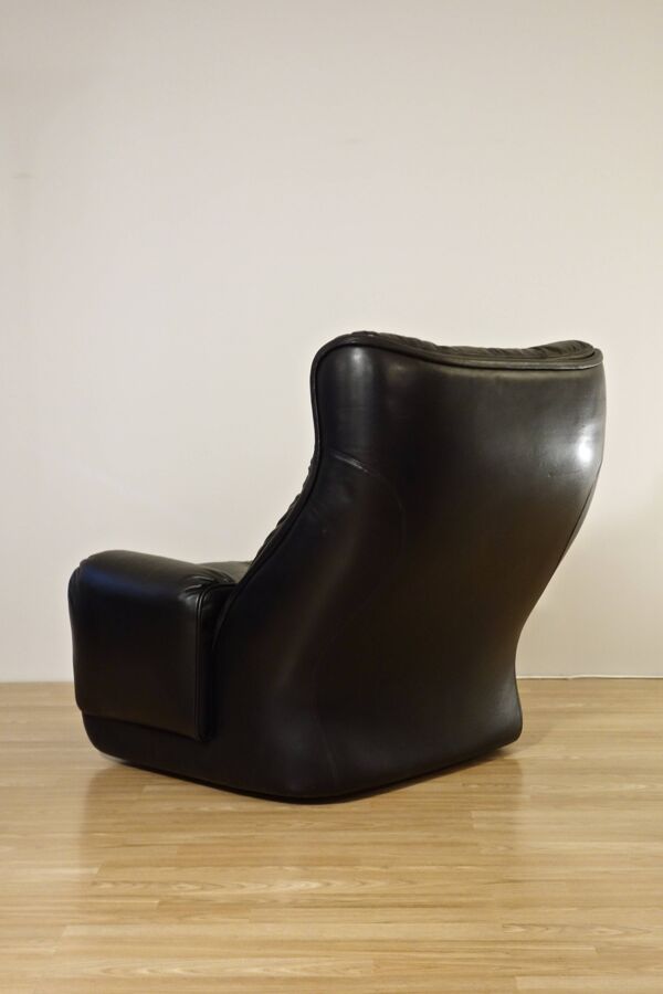 Fauteuil Orchidée en cuir de Michel Cadestin pour Airborne, France 1970's