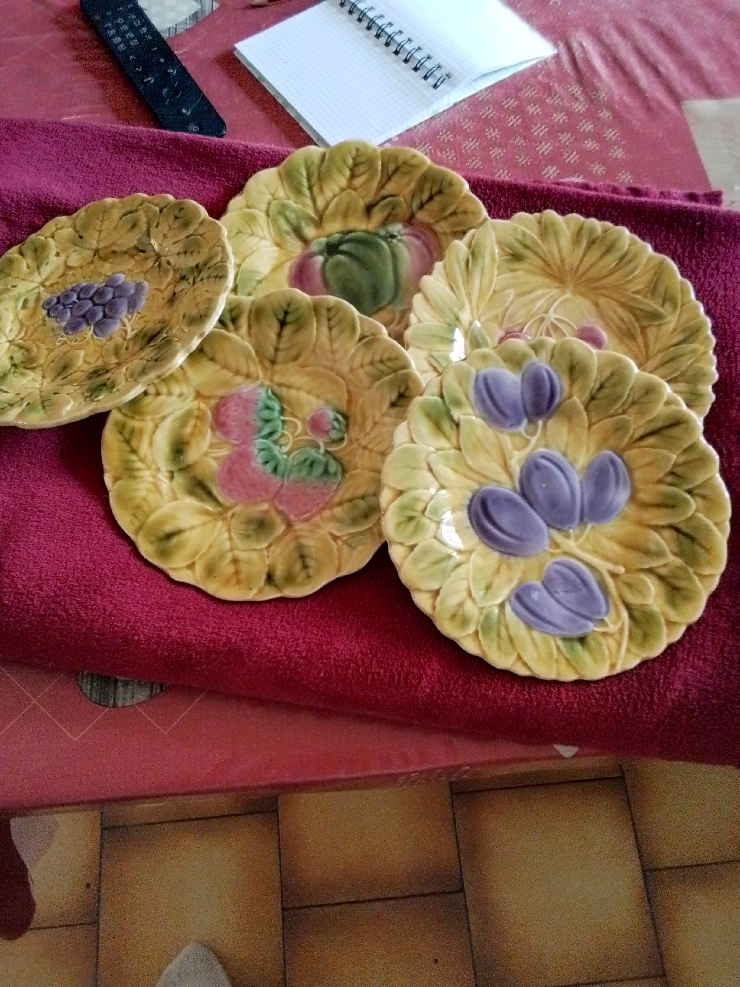 5 Sarreguemines dessert plates in barbotine