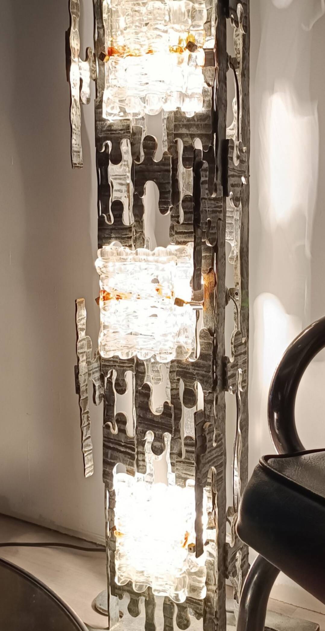 Brutalist sculptural floor lamp by Albano Poli for Poliarte 1970s