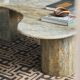 Table basse Boomerang en marbre italien de forme libre et organique