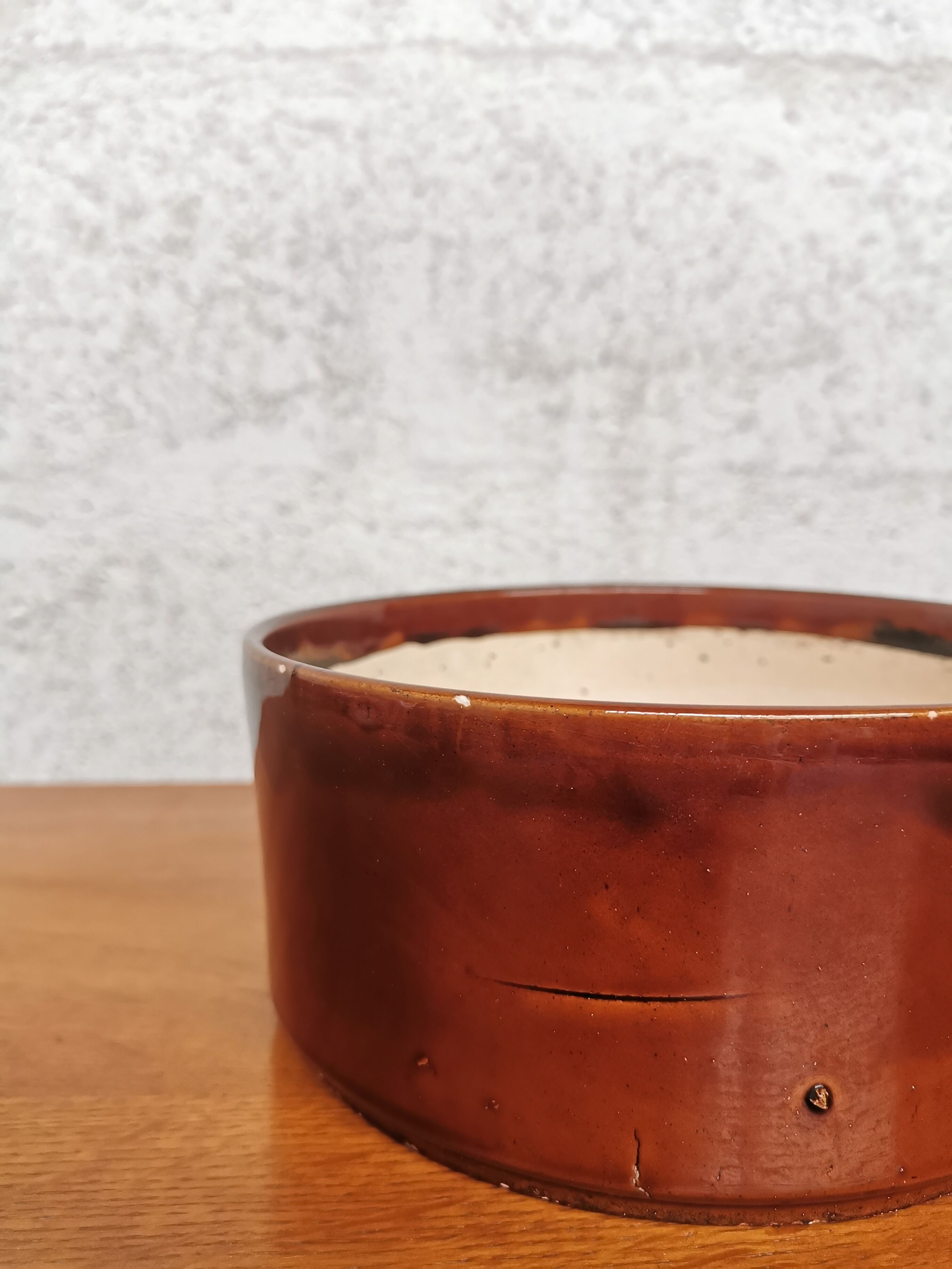 Glazed stoneware salad bowl