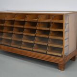 Meuble de mercerie ou comptoir de magasin ancien en érable et chêne britannique, années 1930