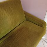 Vintage 60s green velvet sofa, 4-seater convertible.
