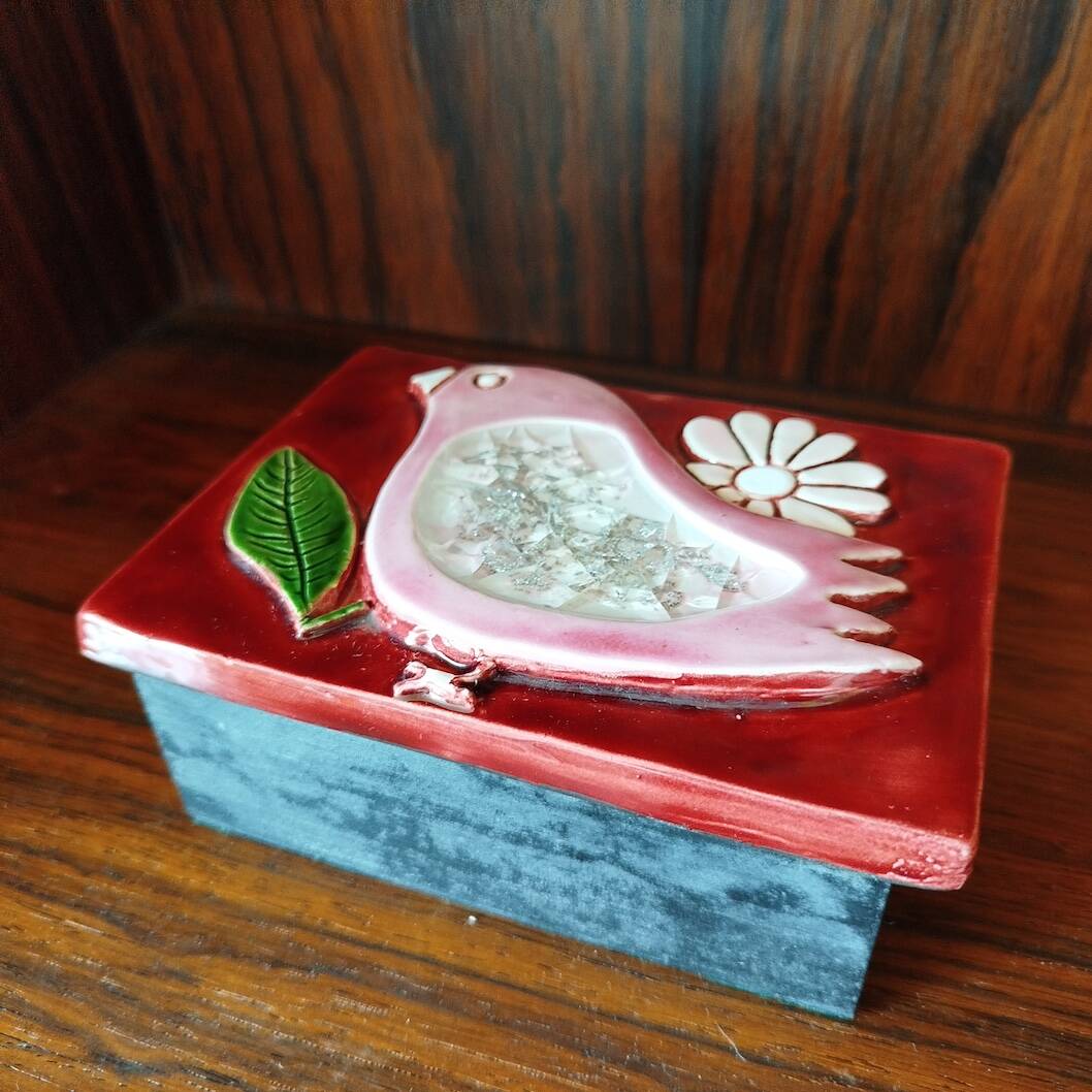 Mithé Espelt box