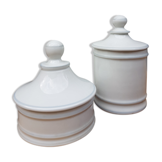 Old porcelain medicine pots