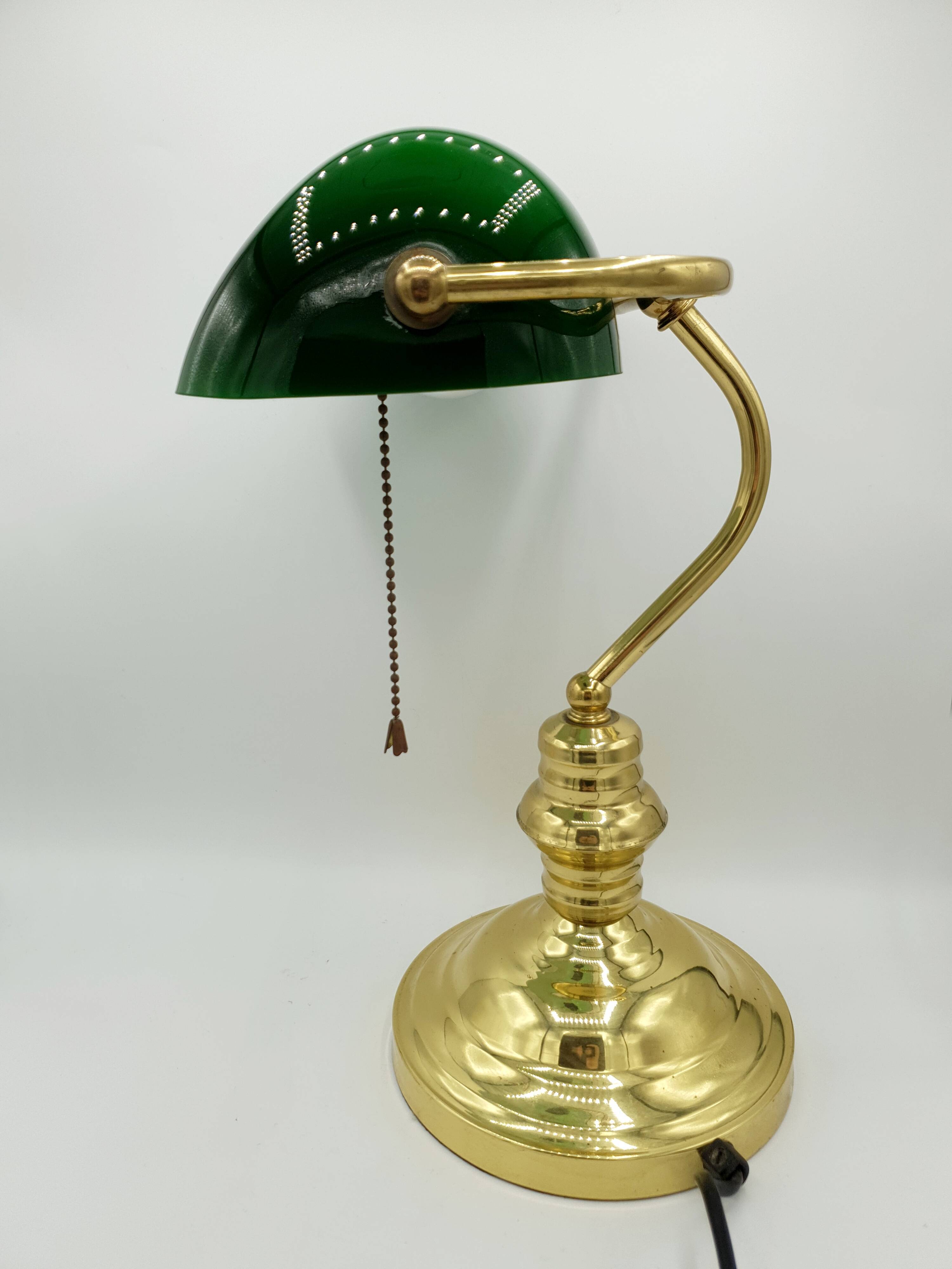 Banker's lamp or chain notary