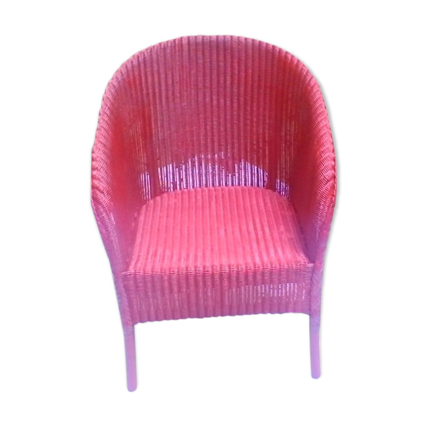 Vintage chair in red rattan