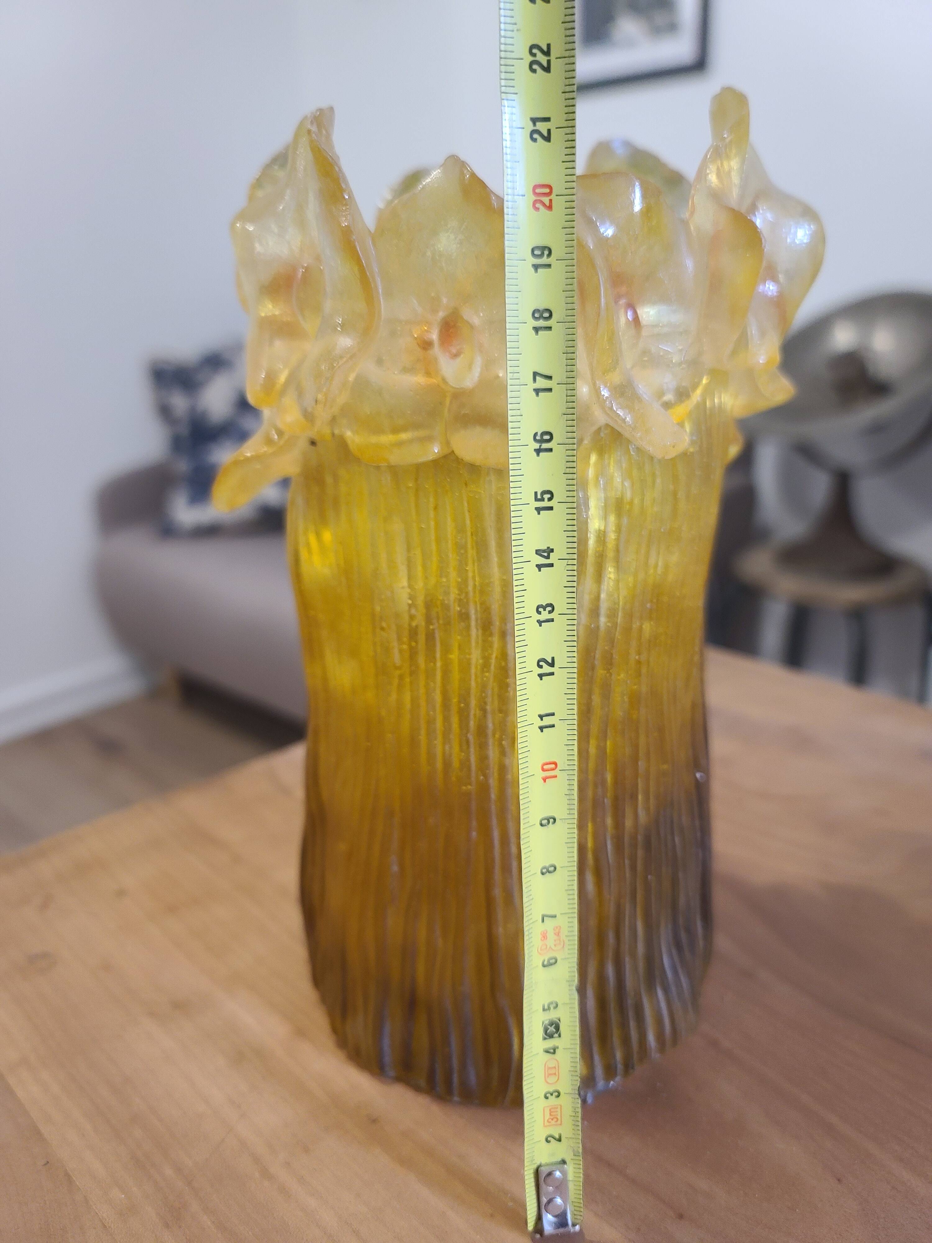 Resin vase design in Space Age style from the 1970s.