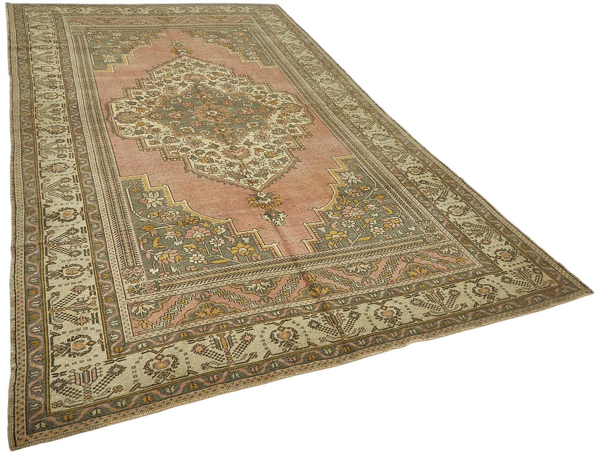 Turkish Vintage Anatolian Rug 202 cm x 345 cm