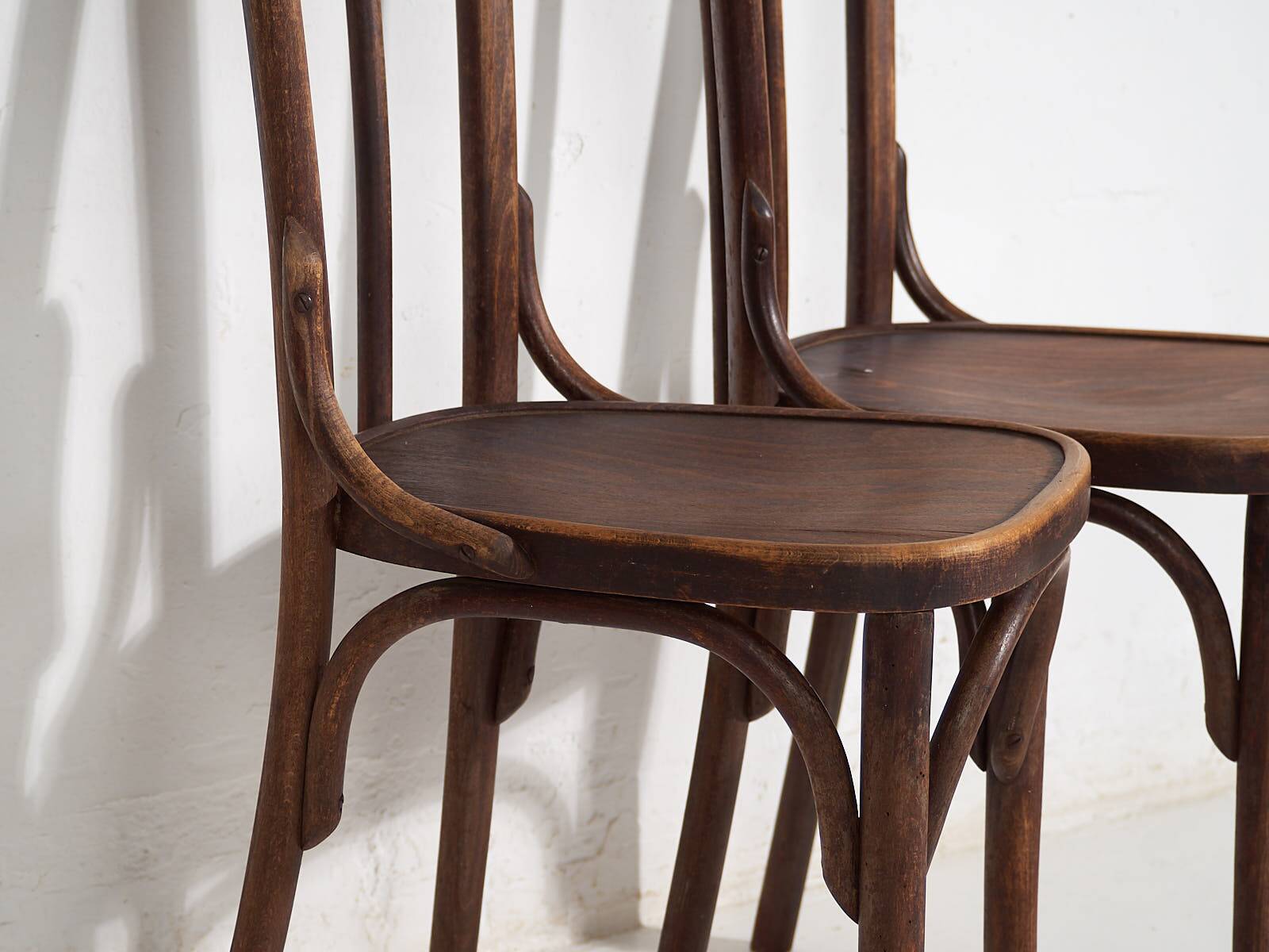 Antique dining chairs (c. 1920). Set of 6, no. 2