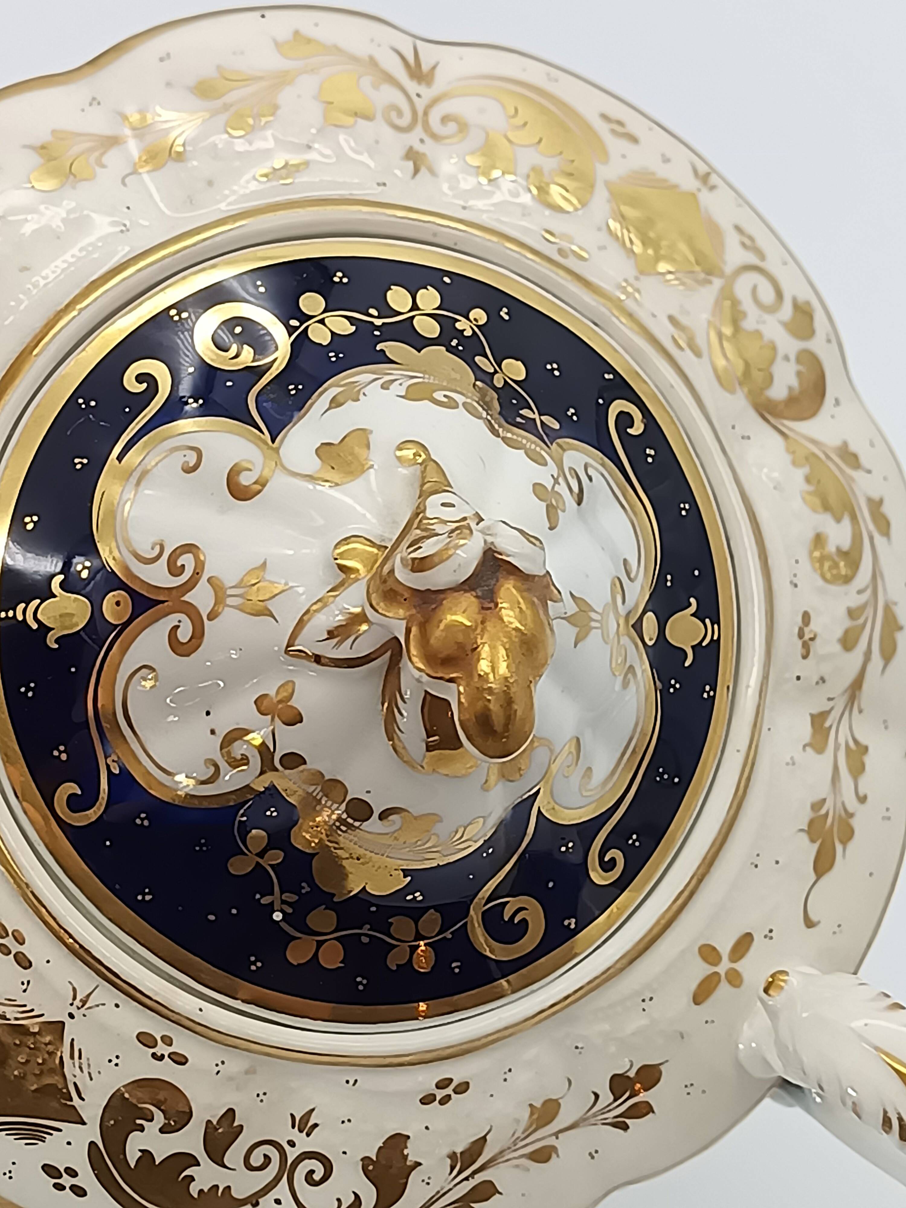 Antique porcelain sweet jar in gilded and cobalt blue, Napoleon III style.