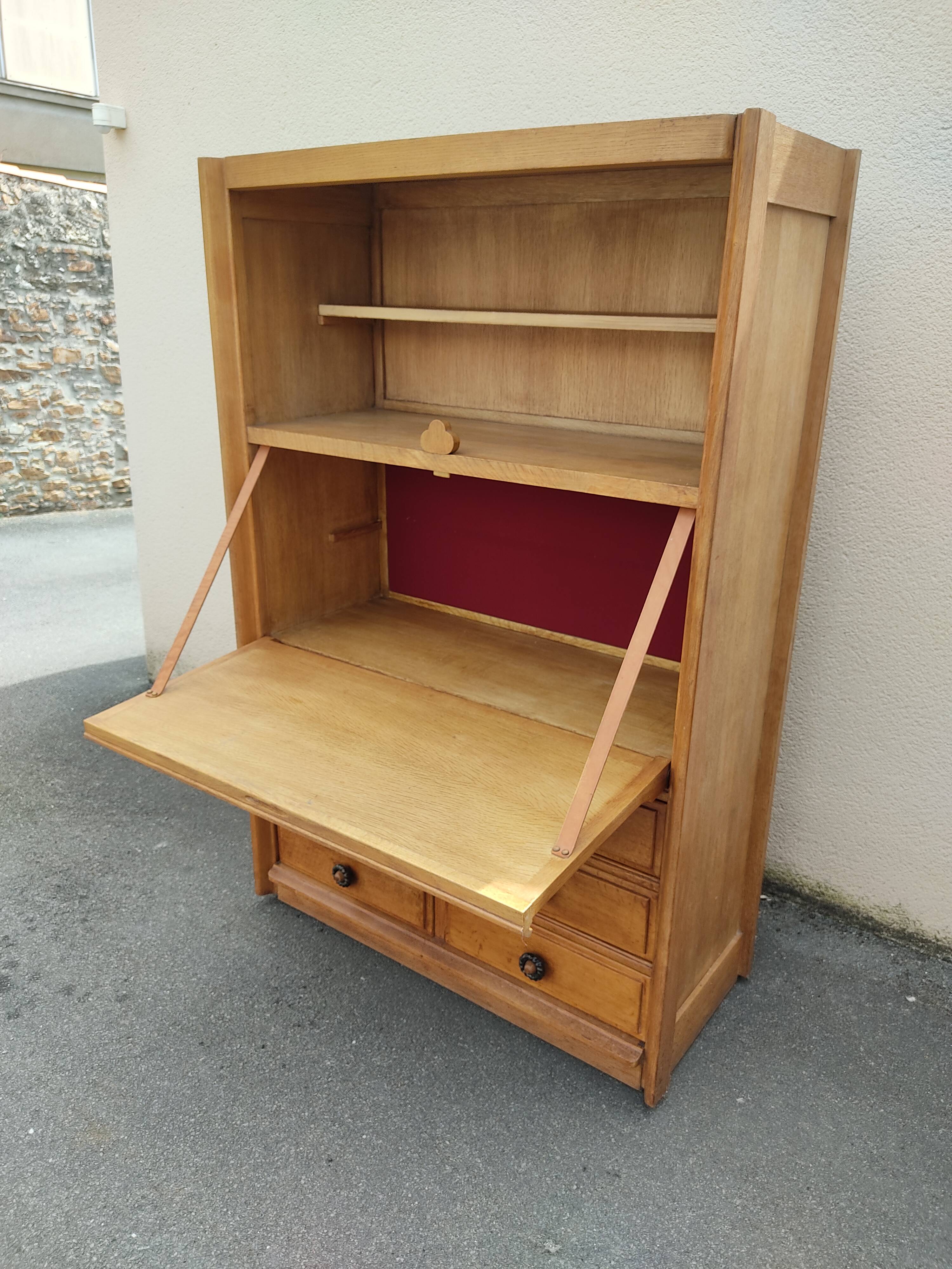 Guillerme and Chambron cabinet with ceramic handles