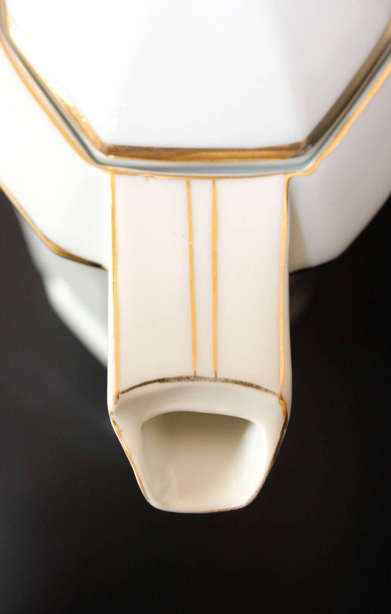 Art Deco ensemble of Czech coffee pot and sugar bowl.