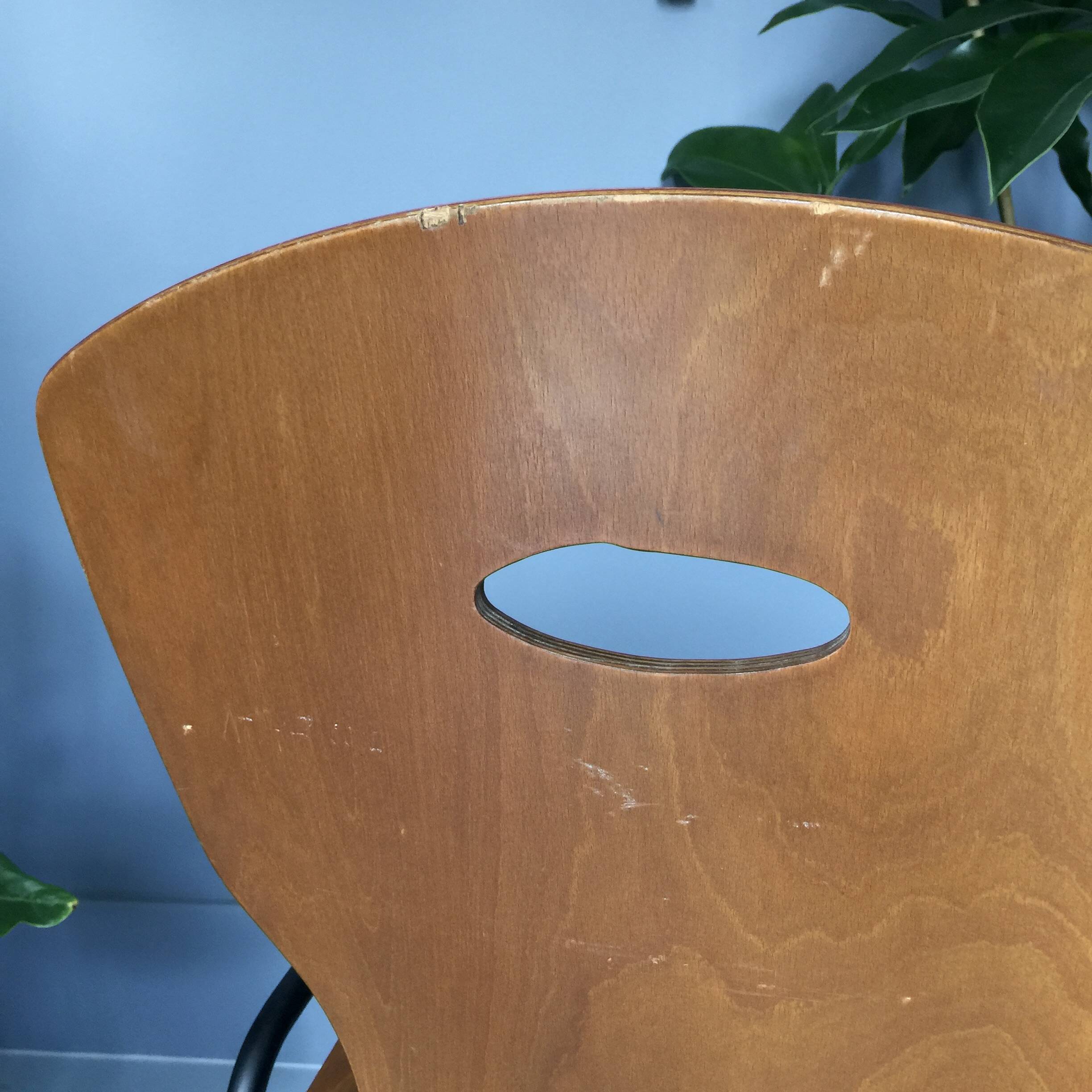 Set of 6 thermoformed wood and metal chairs