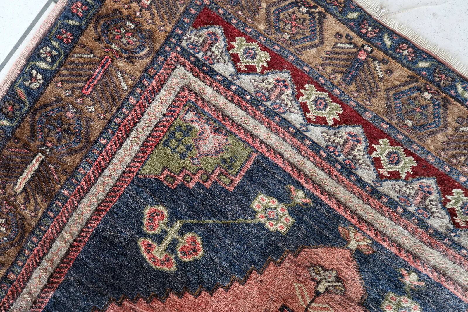 Tapis turc anatolien fait main, années 1970