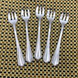 Lot de 5 fourchettes à huîtres en métal argenté Christofle, modèle Spatours