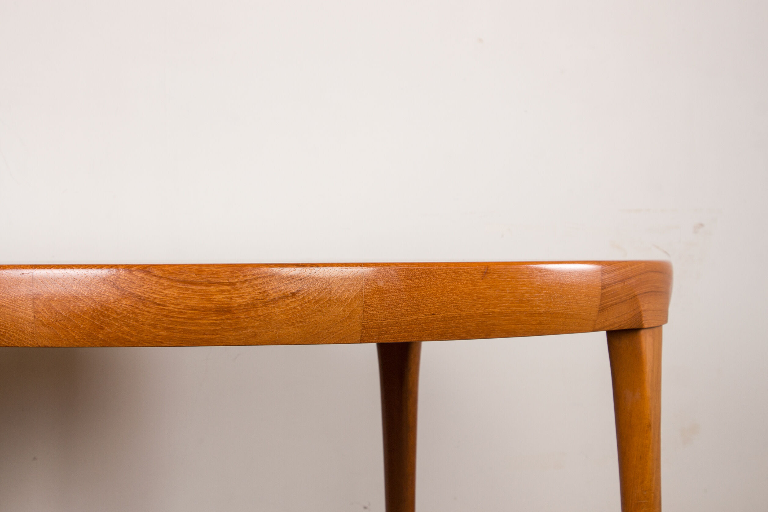 Danish Teak extendable dining table by Ib Kofod-Larsen for Faarup Mobelfabrik 1960