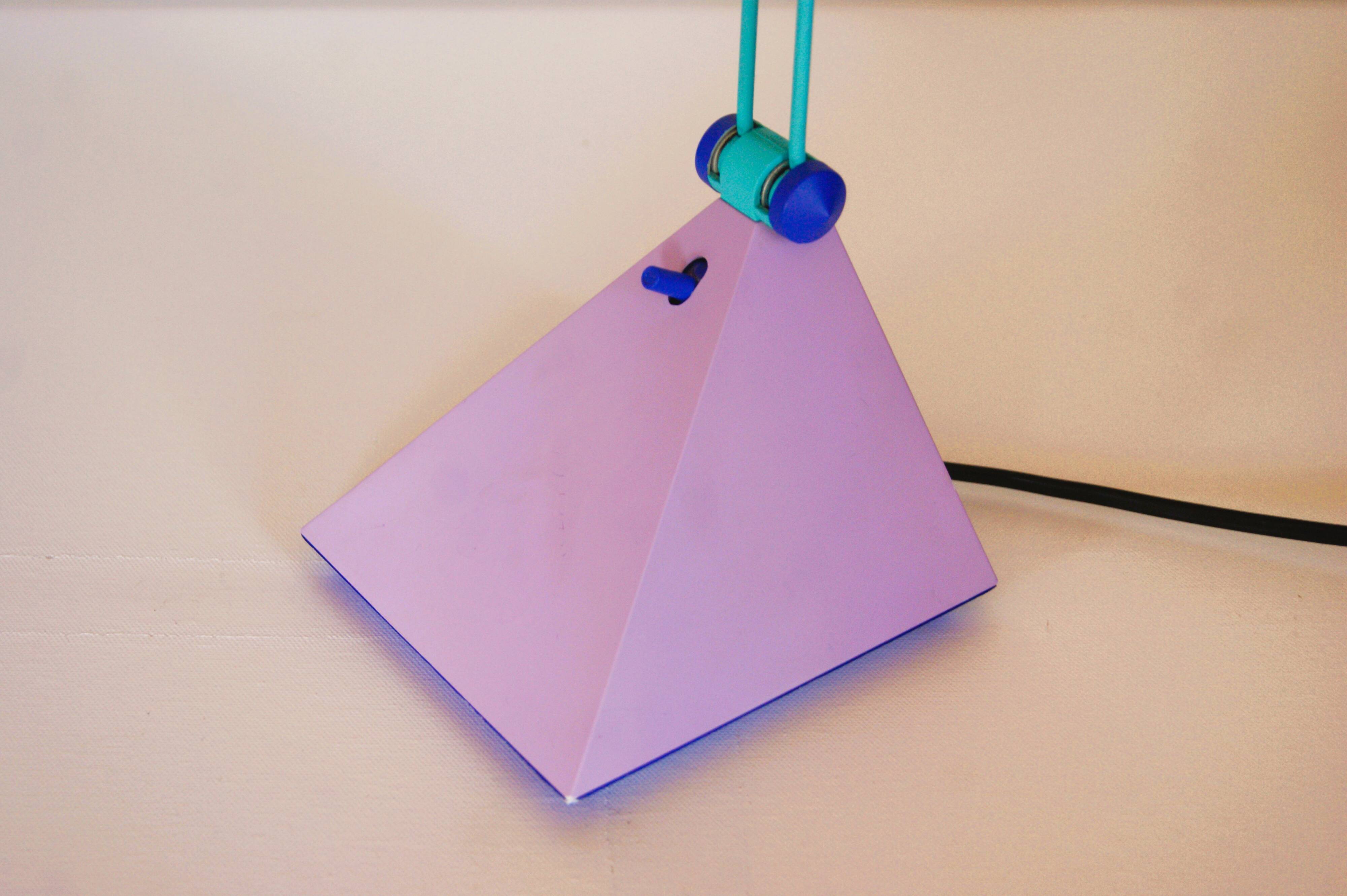 Vintage Memphis styled Pyramid Desk Lamp - Design by Lungean and Pellmann for BRILLIANT - 1980s