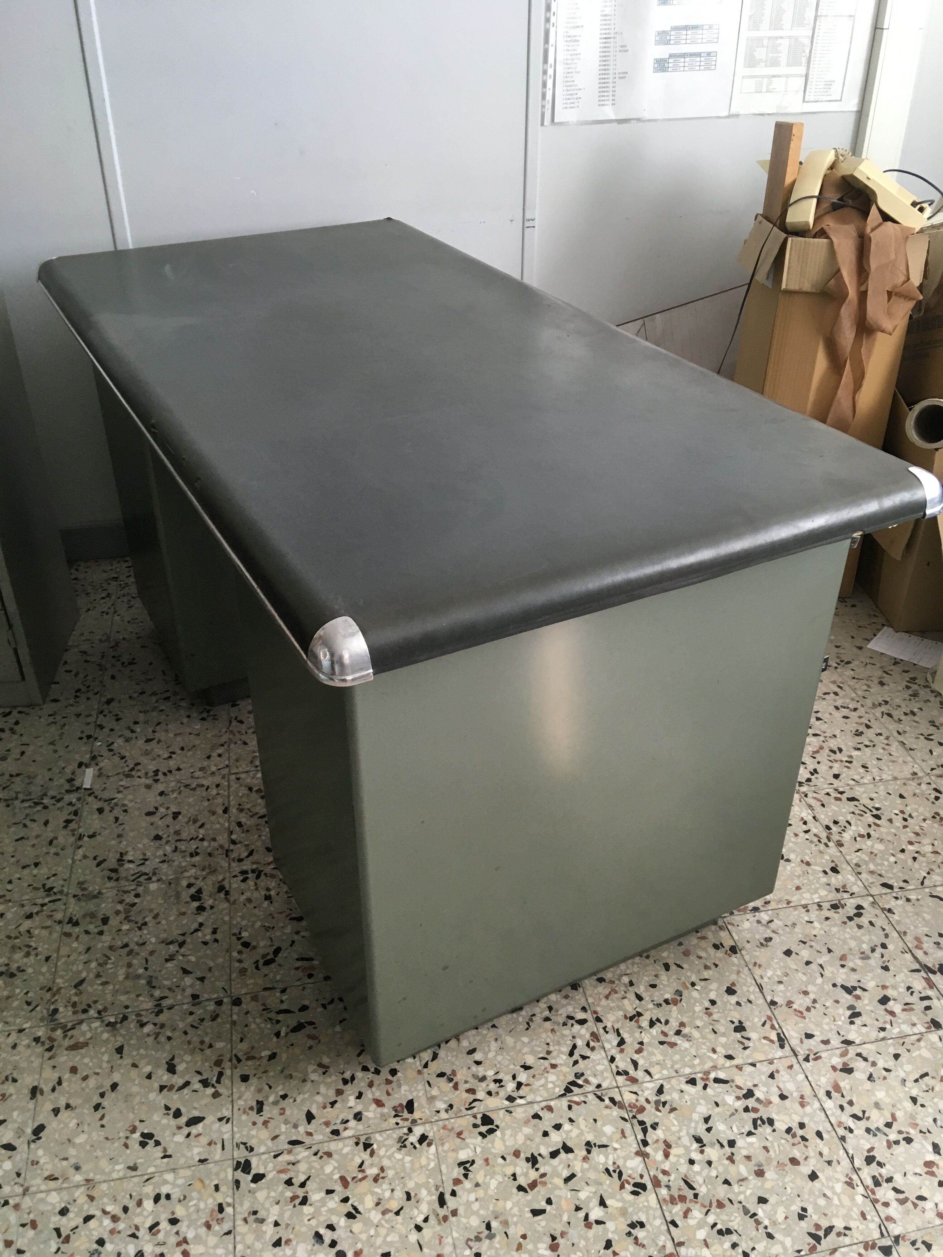 Industrial office minister green metal workshop double drawer box