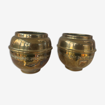 Deux caches pots en laiton cuivre ciselé ancien