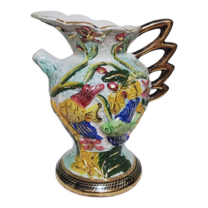 Vase pichet en céramique signé