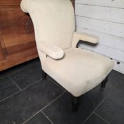 Napoleon III crapaud armchair with a reclined backrest