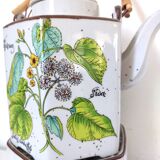 Teapot, stove and 6 cups