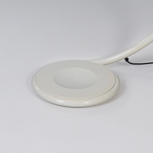 Serpente floor lamp by Elio Martinelli for Martinelli Luce, 1970s in white.