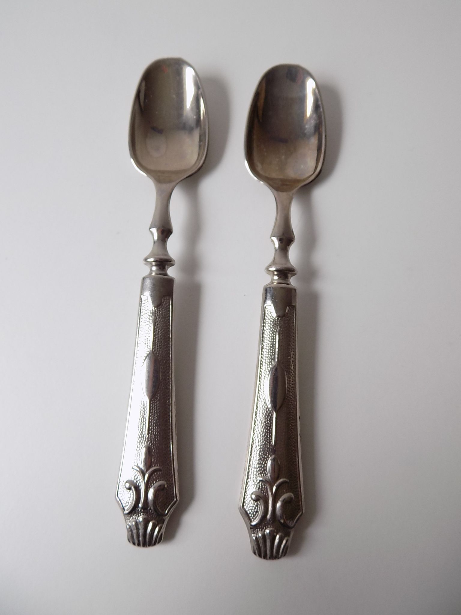 2 teaspoons silver metal